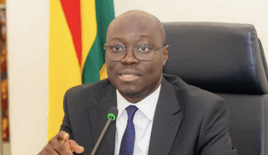 Economy recovering on paper but not in pockets - Economist warns of disconnect